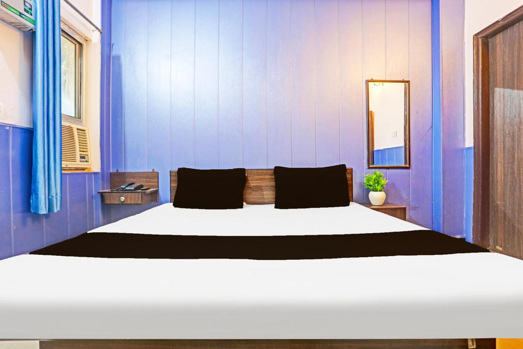 Hotel O Arvi Guest House พาราณสี ภายนอก รูปภาพ
