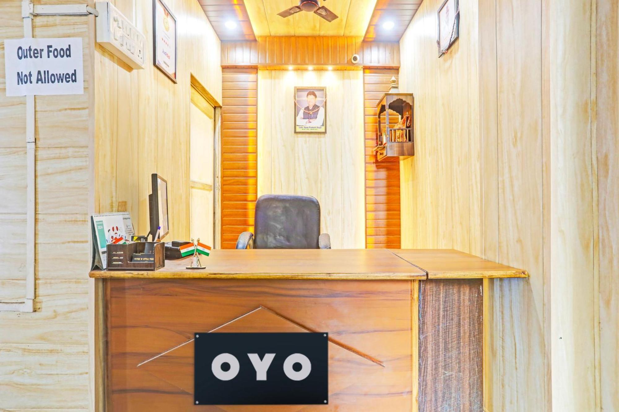 Hotel O Arvi Guest House พาราณสี ภายนอก รูปภาพ